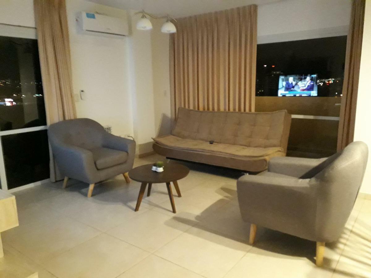 Torre Del Apartamento 7 *